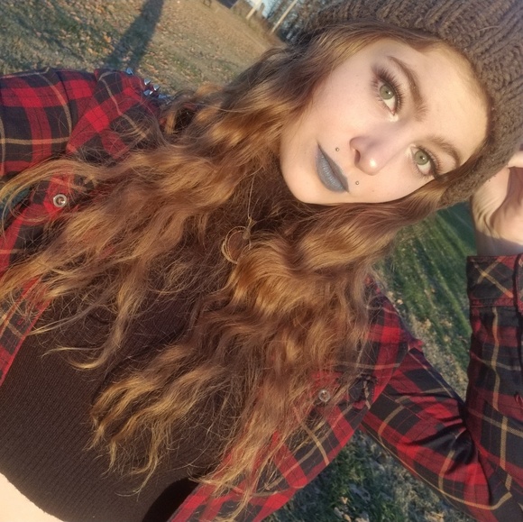 Meet your Posher, Shae - Picture 1 of 1